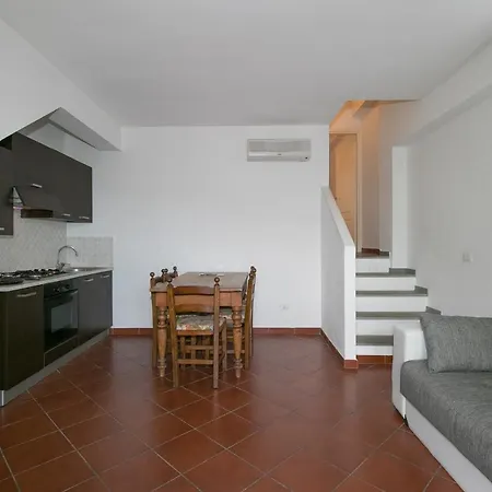 La Casina Di Patrizia Apartment *